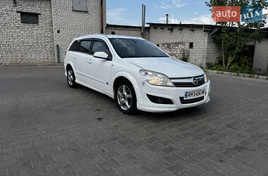 Універсал Opel Astra 2008 в Житомирі