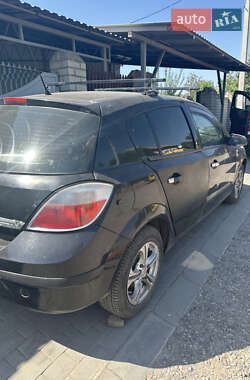 Хэтчбек Opel Astra 2006 в 