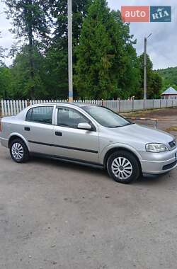 Седан Opel Astra 2002 в Дрогобичі