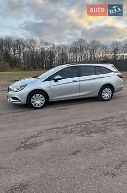 Универсал Opel Astra 2019 в 