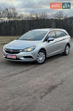 Универсал Opel Astra 2019 в 