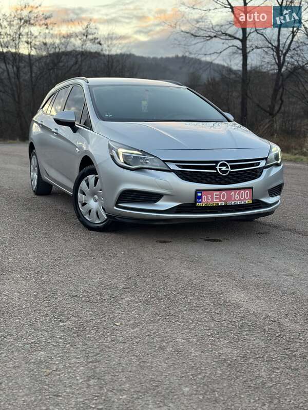 Універсал Opel Astra 2019 в Долині