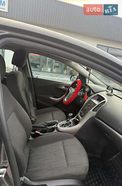 Хетчбек Opel Astra 2011 в Мукачевому