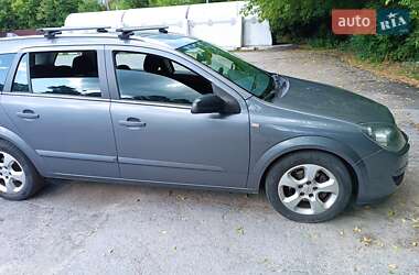 Универсал Opel Astra 2005 в 