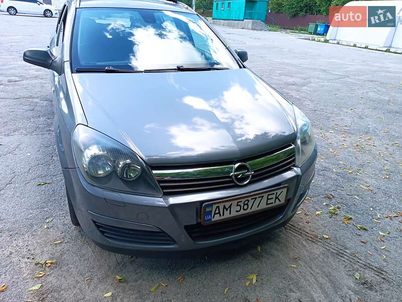 Универсал Opel Astra 2005 в Житомире