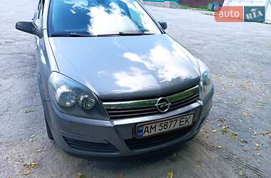 Универсал Opel Astra 2005 в 