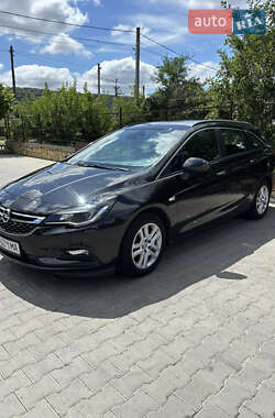 Универсал Opel Astra 2016 в 