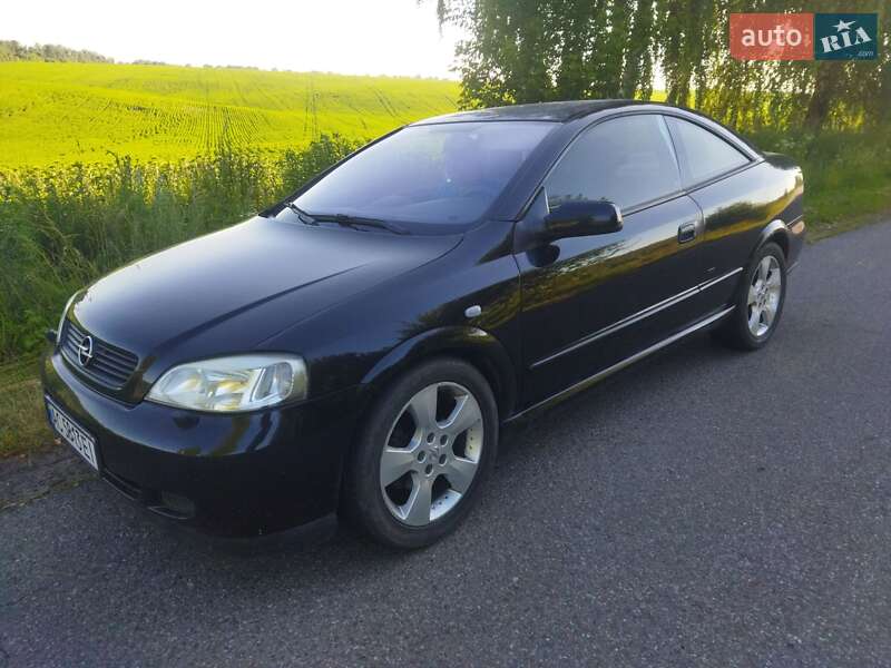 Купе Opel Astra 2002 в Луцке