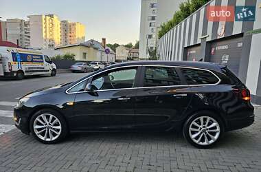 Универсал Opel Astra 2013 в 
