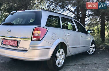 Универсал Opel Astra 2008 в 