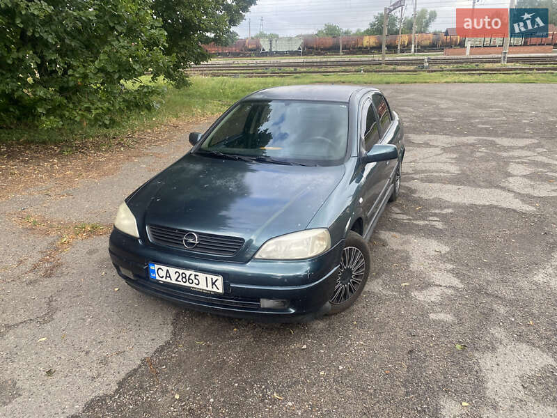Opel Astra 2004