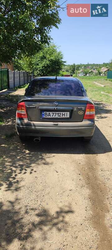 Opel Astra 2004
