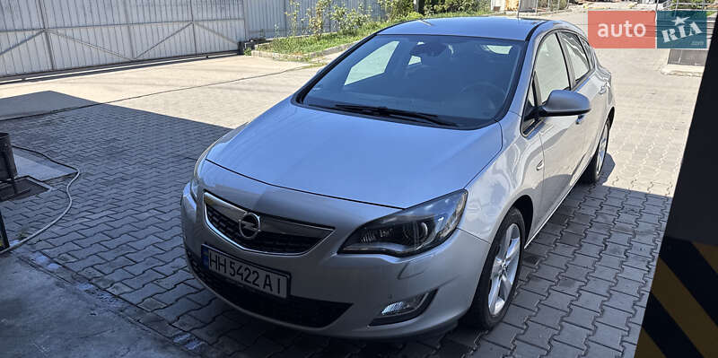 Opel Astra 2010