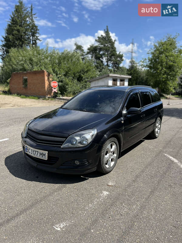 Универсал Opel Astra 2005 в 
