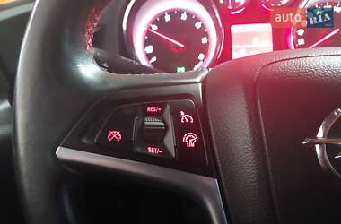 Универсал Opel Astra 2015 в 