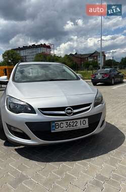 Универсал Opel Astra 2015 в Стрые