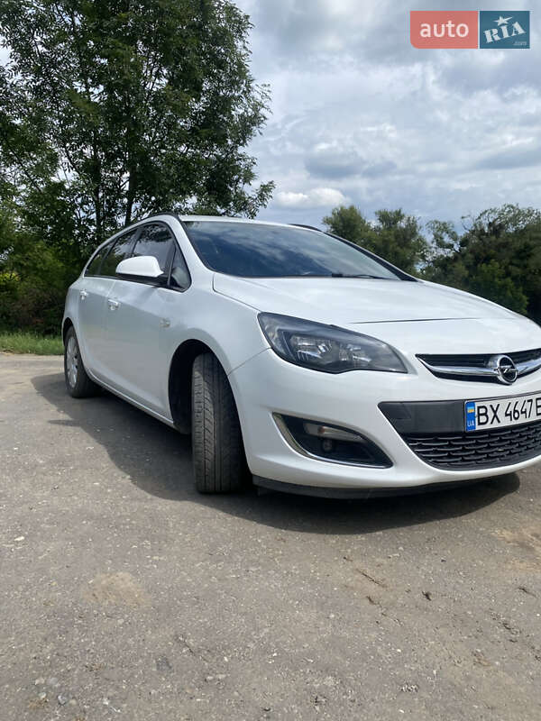 Универсал Opel Astra 2013 в Каменец-Подольском