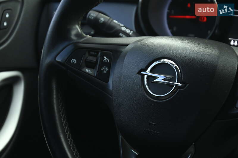 Универсал Opel Astra 2017 в Бердичеве