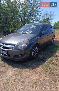 Хэтчбек Opel Astra 2009 в 