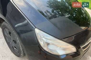 Универсал Opel Astra 2011 в 