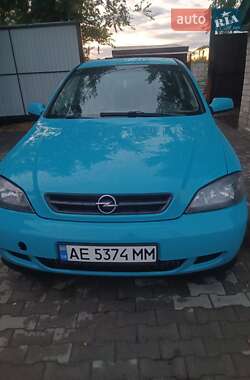 Хэтчбек Opel Astra 1999 в 
