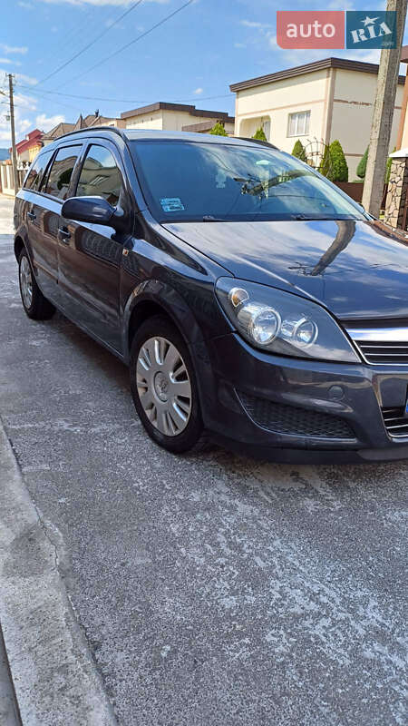 Универсал Opel Astra 2007 в Тячеве