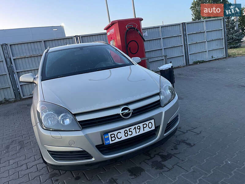 Универсал Opel Astra 2005 в Львове
