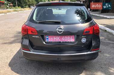 Универсал Opel Astra 2012 в 