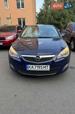 Хетчбек Opel Astra 2012 в Києві