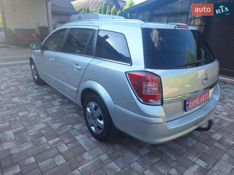 Универсал Opel Astra 2009 в Виннице