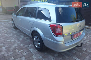 Универсал Opel Astra 2009 в 