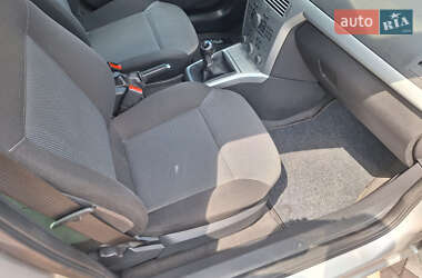 Универсал Opel Astra 2009 в 