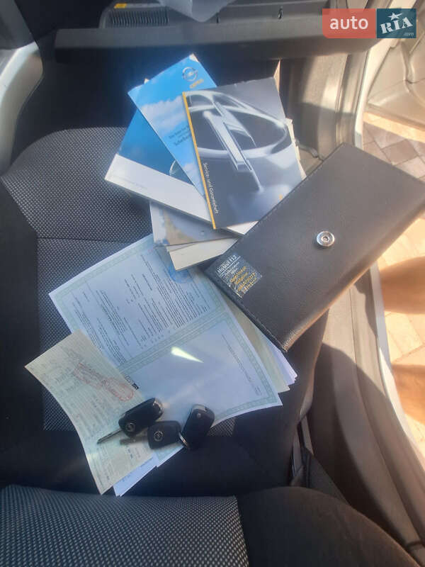 Универсал Opel Astra 2009 в Виннице