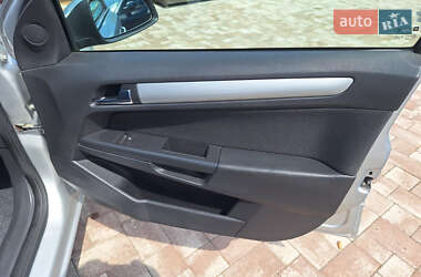 Универсал Opel Astra 2009 в 