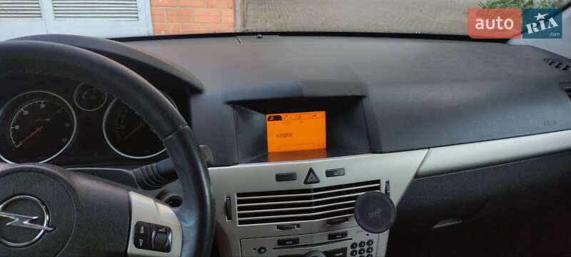 Универсал Opel Astra 2008 в Михайло-Ларином