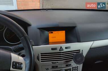 Универсал Opel Astra 2008 в 