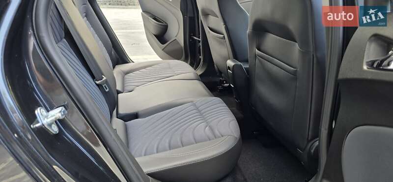 Универсал Opel Astra 2015 в Стрые