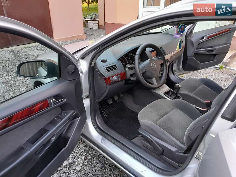 Универсал Opel Astra 2004 в Бердичеве