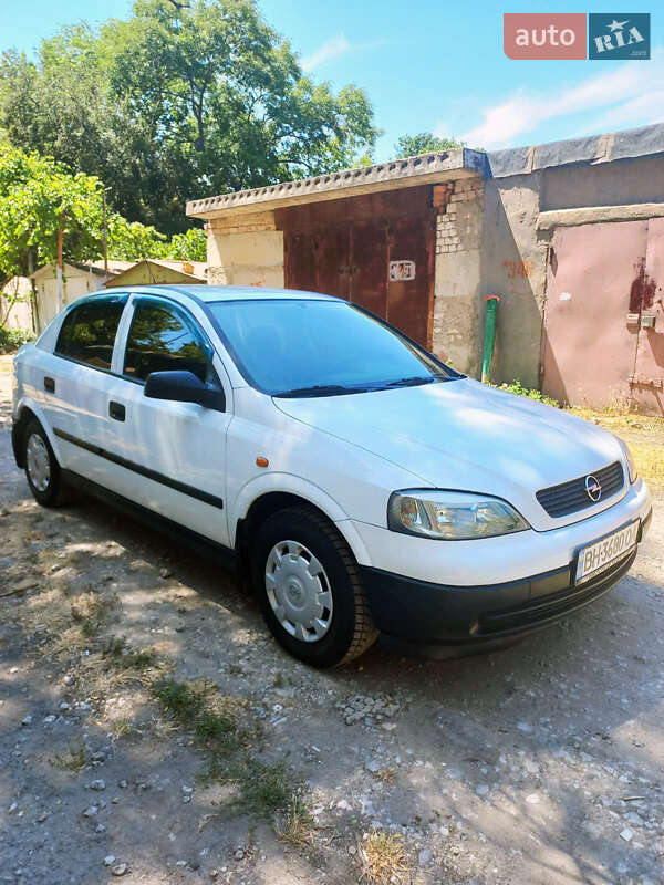 Хэтчбек Opel Astra 1998 в Одессе
