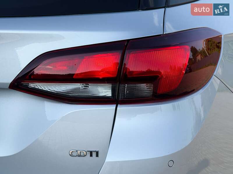 Универсал Opel Astra 2016 в Луцке