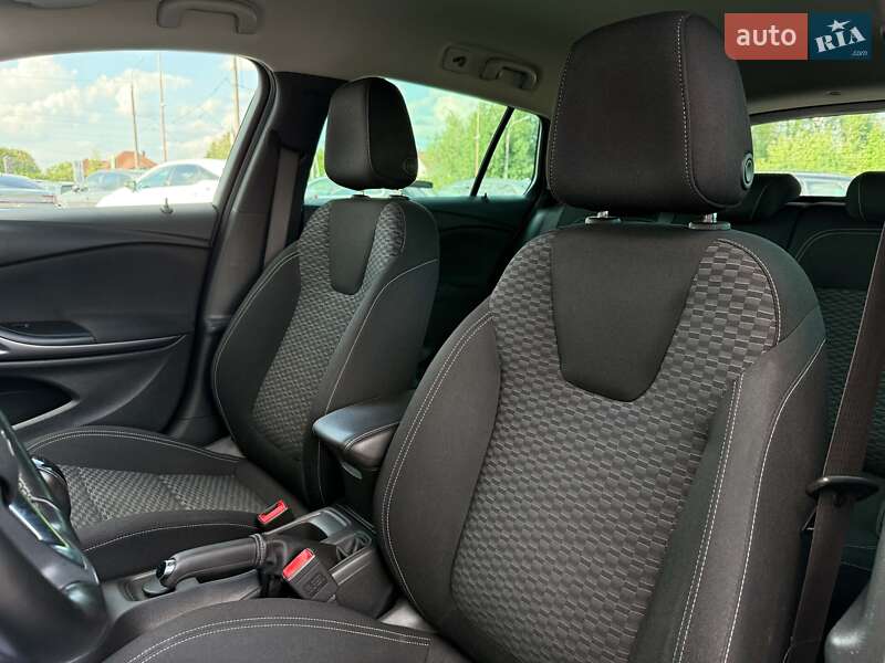 Универсал Opel Astra 2016 в Луцке