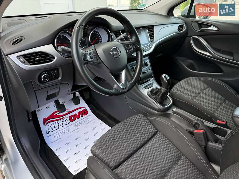 Универсал Opel Astra 2016 в Луцке