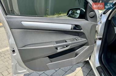 Универсал Opel Astra 2005 в 
