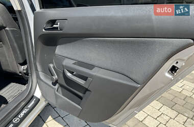 Универсал Opel Astra 2005 в 