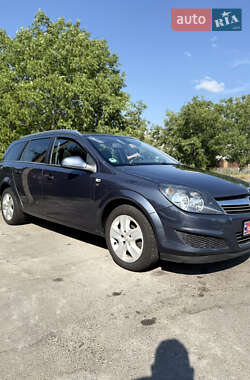 Універсал Opel Astra 2010 в Звенигородці
