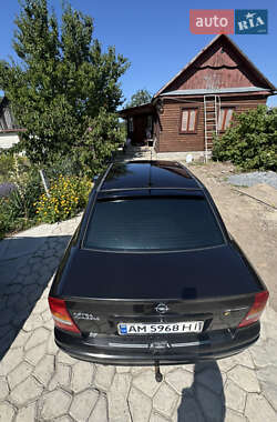 Седан Opel Astra 2008 в 
