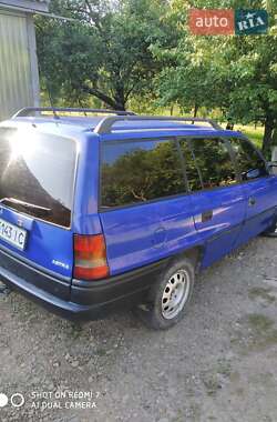 Универсал Opel Astra 1996 в 