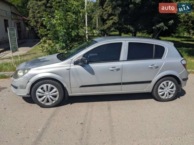 Хэтчбек Opel Astra 2004 в Ровно фото 11 Хэтчбек Opel Astra 2004 в Ровно