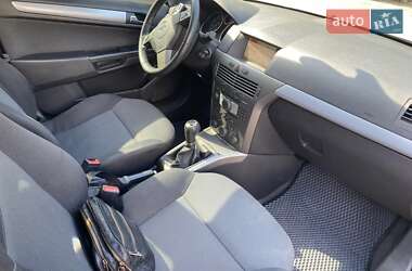 Універсал Opel Astra 2006 в 