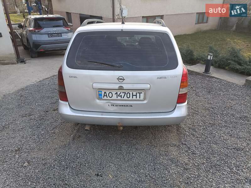 Универсал Opel Astra 2002 в Виноградове